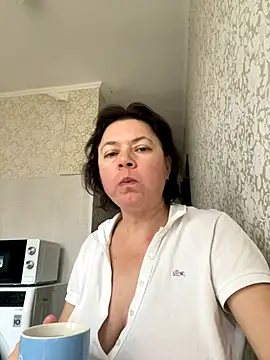 Kiravix online show from 10/21/25, 06:25