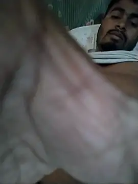 Snapshot of Rohit4500 chatting on 11/13/25, 02:10 Rohit4500 online show from 11/13/25, 02:10