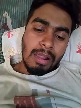 Snapshot of Rohit4500 chatting on 11/23/25, 03:17 Rohit4500 online show from 11/23/25, 03:17