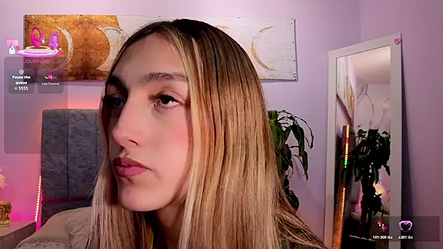 antonellastar24  online show from 03/23/26, 08:57