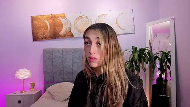 antonellastar24  online show from 04/01/26, 08:06