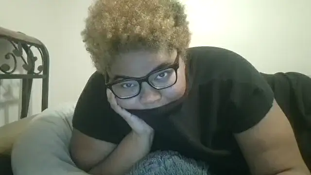 techprincessxx online show from 11/21/25, 03:16