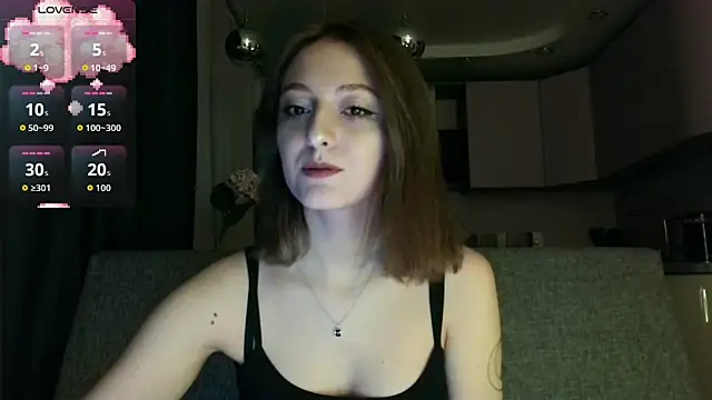 white liillyy online show from 10/27/25, 07:29