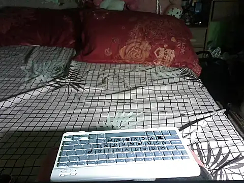 BigClit Ayana online show from 10/11/25, 07:45