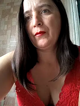 Snapshot of EvelinCutex chatting on 10/01/25, 11:05 EvelinCutex online show from 10/01/25, 11:05