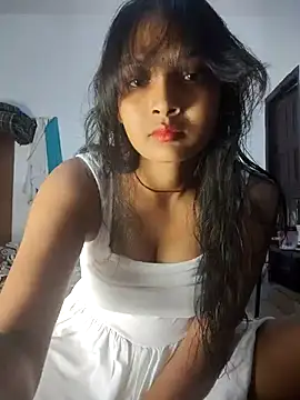 RAYI Queen 2 online show from 10/17/25, 01:03