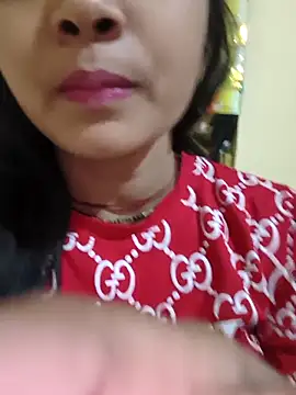 RAYI Queen 2 online show from 12/04/25, 03:21