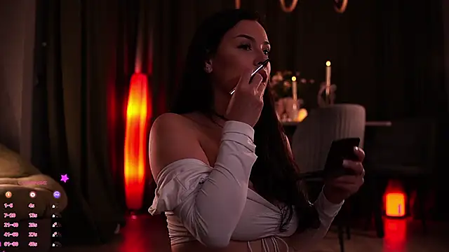 MaryHols online show from 10/26/25, 04:24