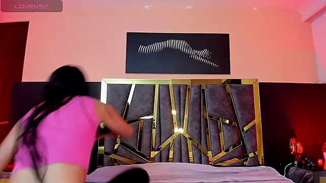 ScarletTorres online show from 11/25/25, 06:08