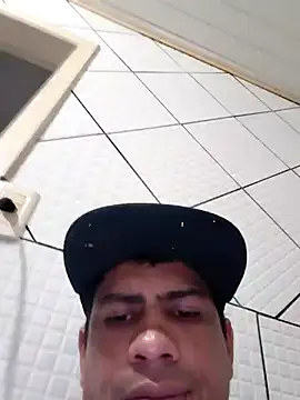 Snapshot of paulinhogostosinho chatting on 10/05/25, 03:27 paulinhogostosinho online show from 10/05/25, 03:27