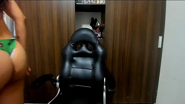 miss bigcockts online show from 11/30/25, 09:08