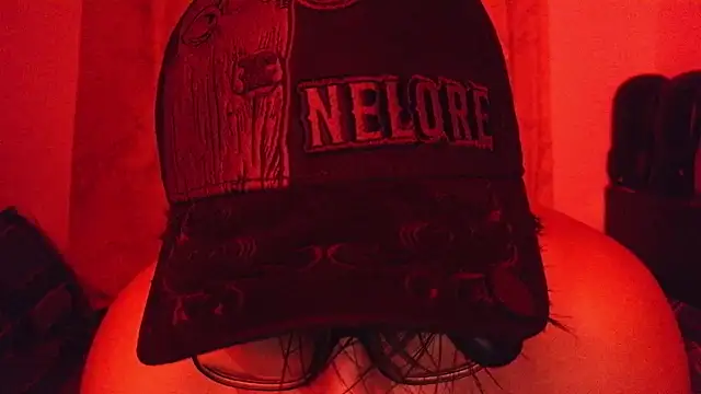 Jhoan Andrea online show from 11/12/25, 06:25