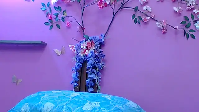 skinnybarbie022 online show from 03/16/26, 12:17