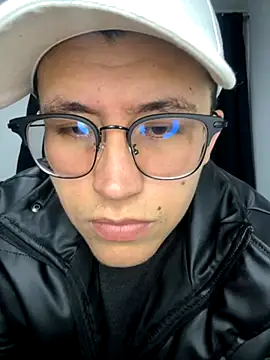 Kurtxxx22 online show from 11/19/25, 03:50