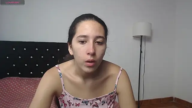 Snapshot of lilacream chatting on 09/11/25, 02:17 lilacream online show from 09/11/25, 02:17