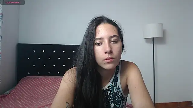 Snapshot of lilacream chatting on 09/23/25, 02:53 lilacream online show from 09/23/25, 02:53