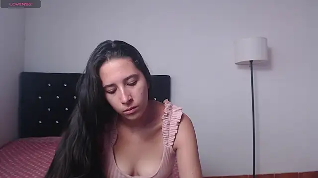 Snapshot of lilacream chatting on 10/15/25, 03:34 lilacream online show from 10/15/25, 03:34