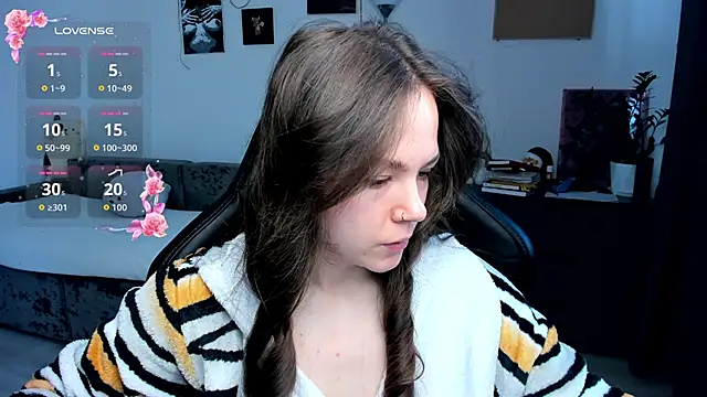 cute little ass online show from 02/27/26, 07:19