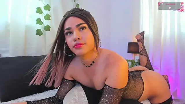 Snapshot of blazeestevezz chatting on 09/29/25, 05:07 blazeestevezz online show from 09/29/25, 05:07