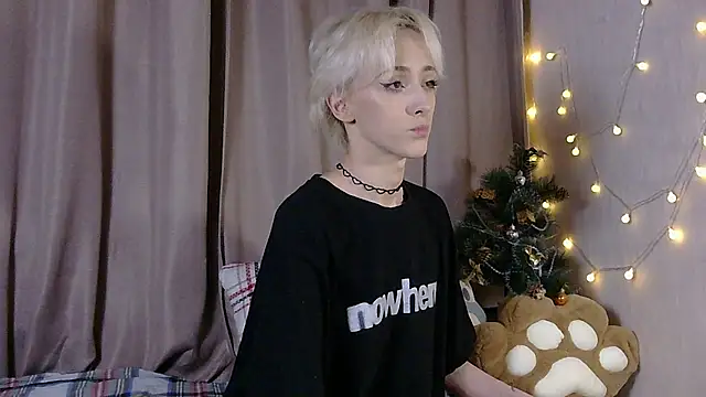 Snapshot of NextVibe_ chatting on 01/07/26, 04:42 NextVibe online show from 01/07/26, 04:42