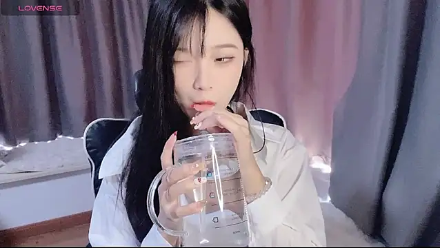 Cicicici-cc online show from 10/24/25, 02:41