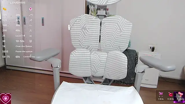 Suzie Wet Cave online show from 04/04/26, 10:24