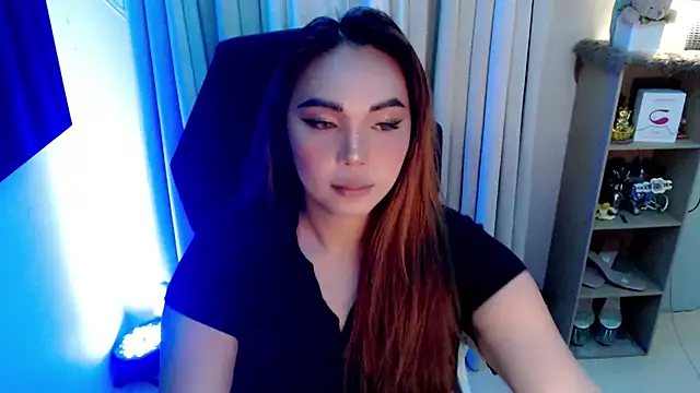 Snapshot of HolLyFaaCKer chatting on 09/30/25, 04:23 HolLyFaaCKer online show from 09/30/25, 04:23