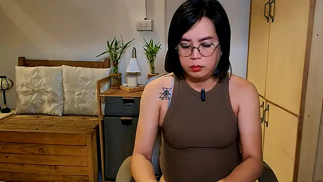 Snapshot of moriliciousxxx chatting on 06/01/26, 11:50 moriliciousxxx online show from 06/01/26, 11:50