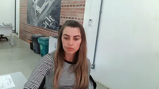 Snapshot of SweetGraciosa chatting on 09/24/25, 04:32 SweetGraciosa online show from 09/24/25, 04:32