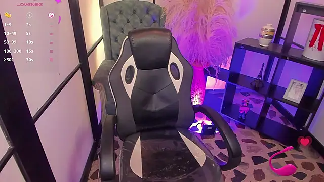 NahomiRichards  online show from 02/13/26, 05:36