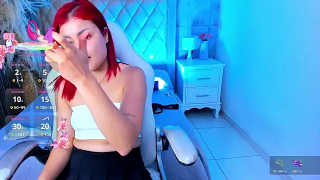 NahomiRichards  online show from 06/06/26, 11:37