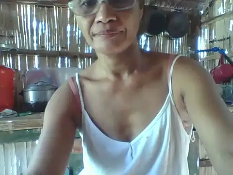 Snapshot of Kristen05 chatting on 09/10/25, 05:18 Kristen05 online show from 09/10/25, 05:18