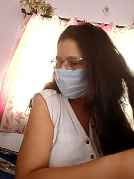 thanusi 2 online show from 04/18/26, 04:16