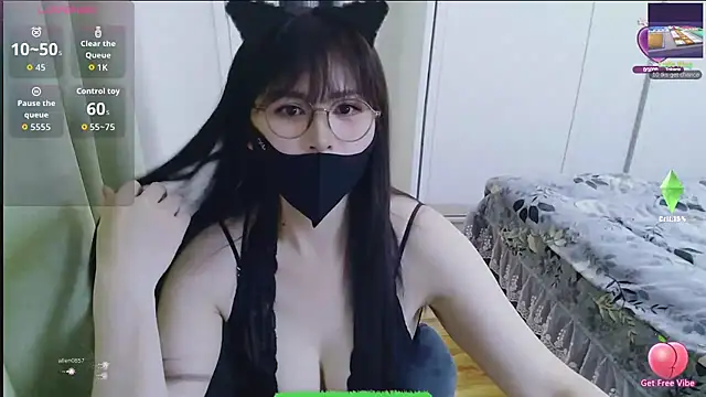 Winnie-01 online show from 03/31/26, 02:39