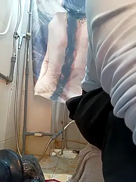 linhlinh xx87 online show from 02/15/26, 01:31