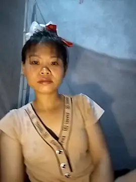 LinhNa999 online show from 09/09/25, 01:38