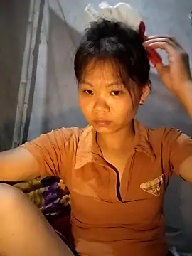 LinhNa999 online show from 09/11/25, 03:23