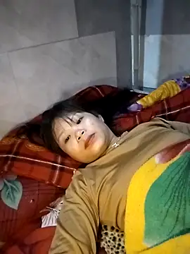 LinhNa999 online show from 01/17/26, 12:21