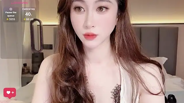 wuyueaini online show from 04/26/26, 06:22