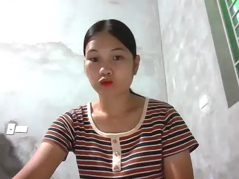 Snapshot of Bjorn357 chatting on 09/15/25, 04:56 Bjorn357 online show from 09/15/25, 04:56