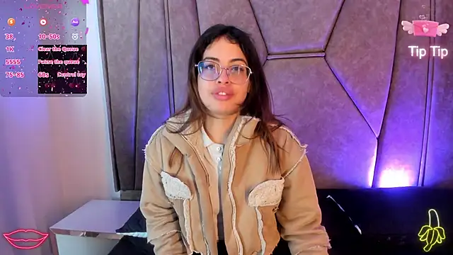 Isabela Colins online show from 10/02/25, 12:34