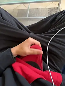 Manu97k online show from 10/27/25, 08:29