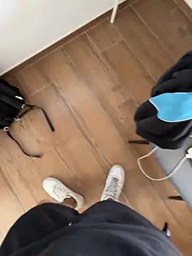 Manu97k online show from 11/17/25, 04:46