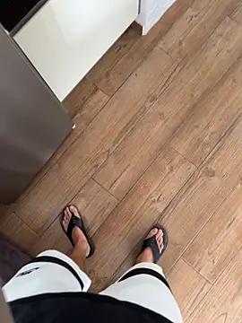 Manu97k online show from 12/18/25, 03:29