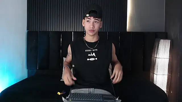 Dominic ghost online show from 11/12/25, 12:22