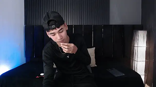 Dominic ghost online show from 03/24/26, 12:37