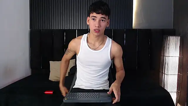 Dominic ghost online show from 03/28/26, 02:55