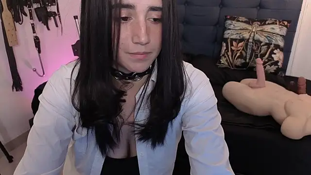 elowen halley1 online show from 09/14/25, 06:51