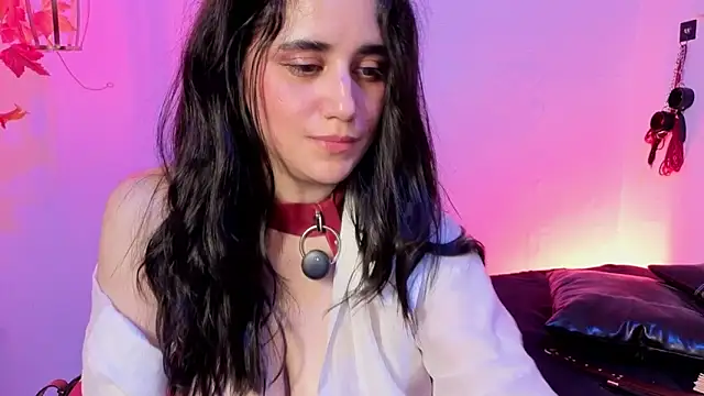 elowen halley1 online show from 03/05/26, 08:10