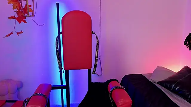 elowen halley1 online show from 03/30/26, 07:37